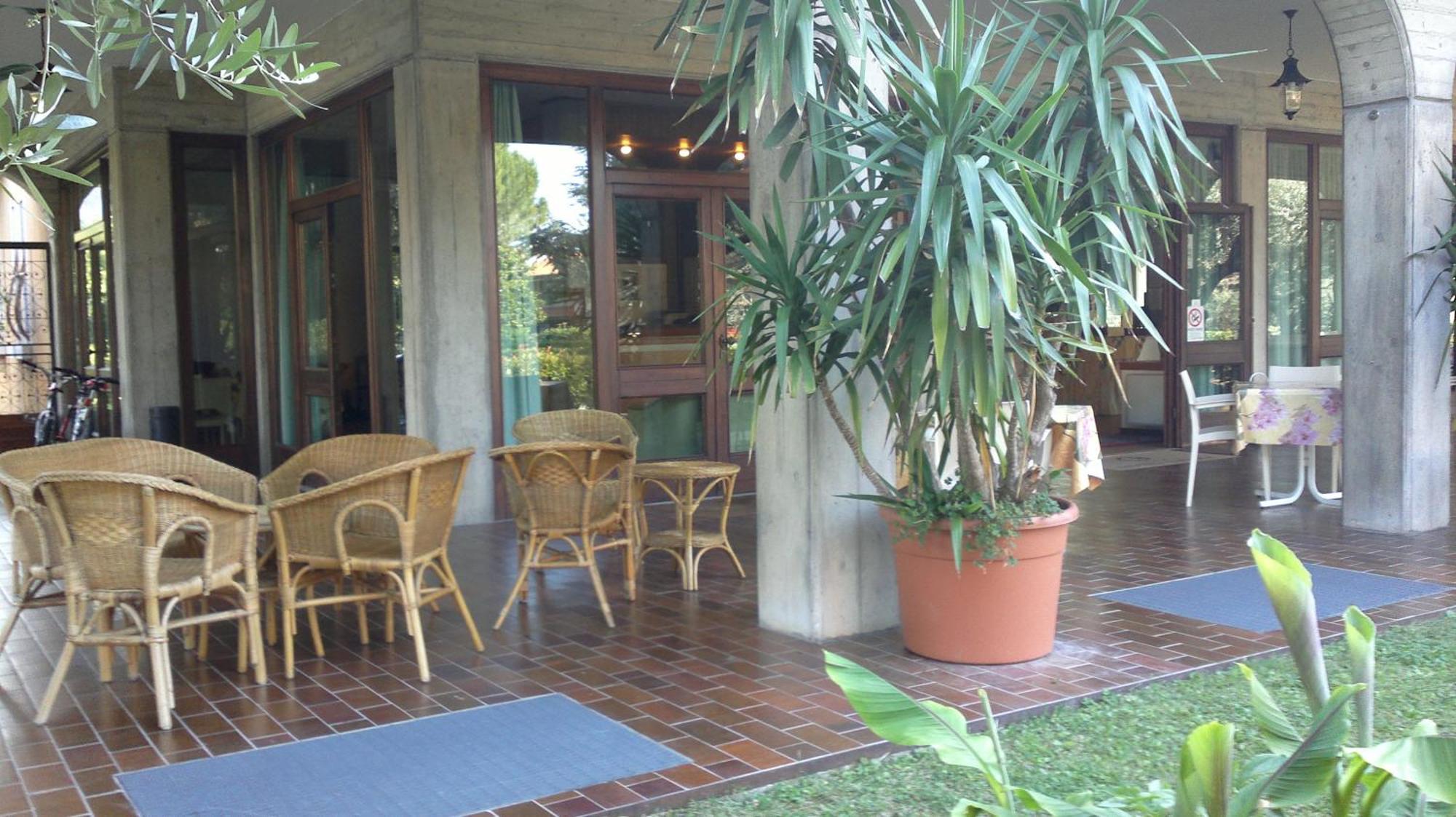 Hotel Chiara Sirmione Exterior foto