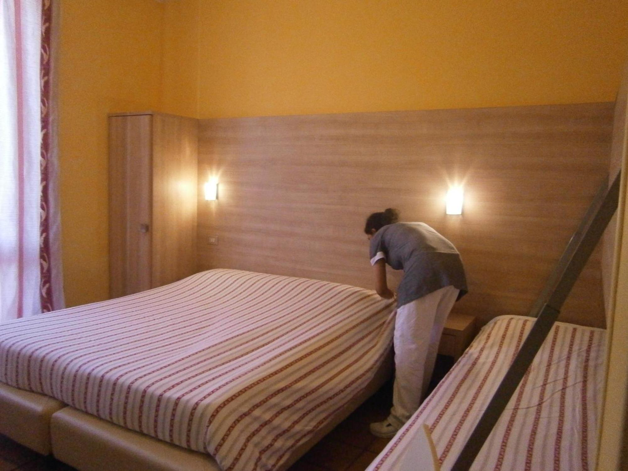 Hotel Chiara Sirmione Quarto foto