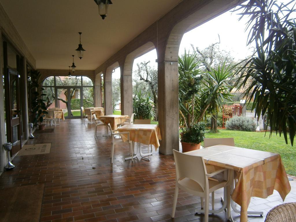 Hotel Chiara Sirmione Exterior foto
