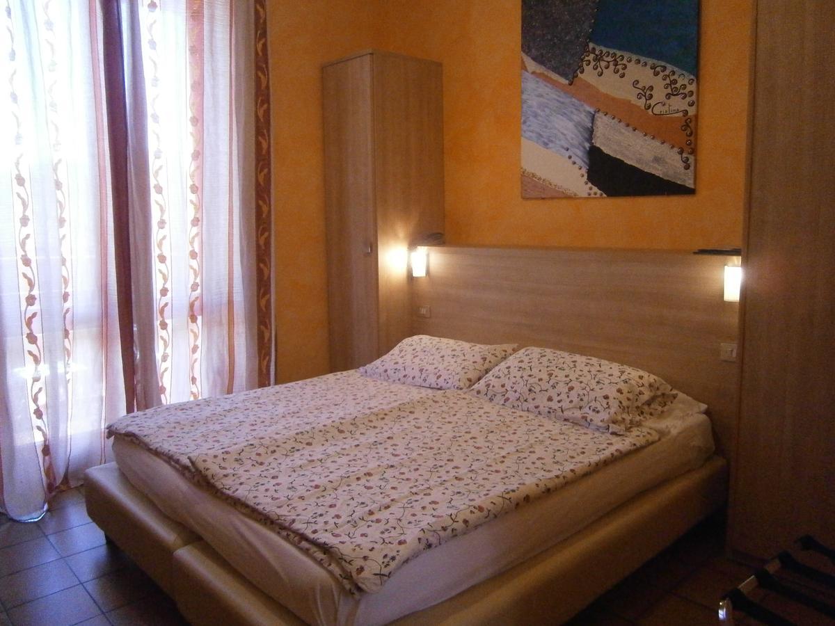 Hotel Chiara Sirmione Exterior foto
